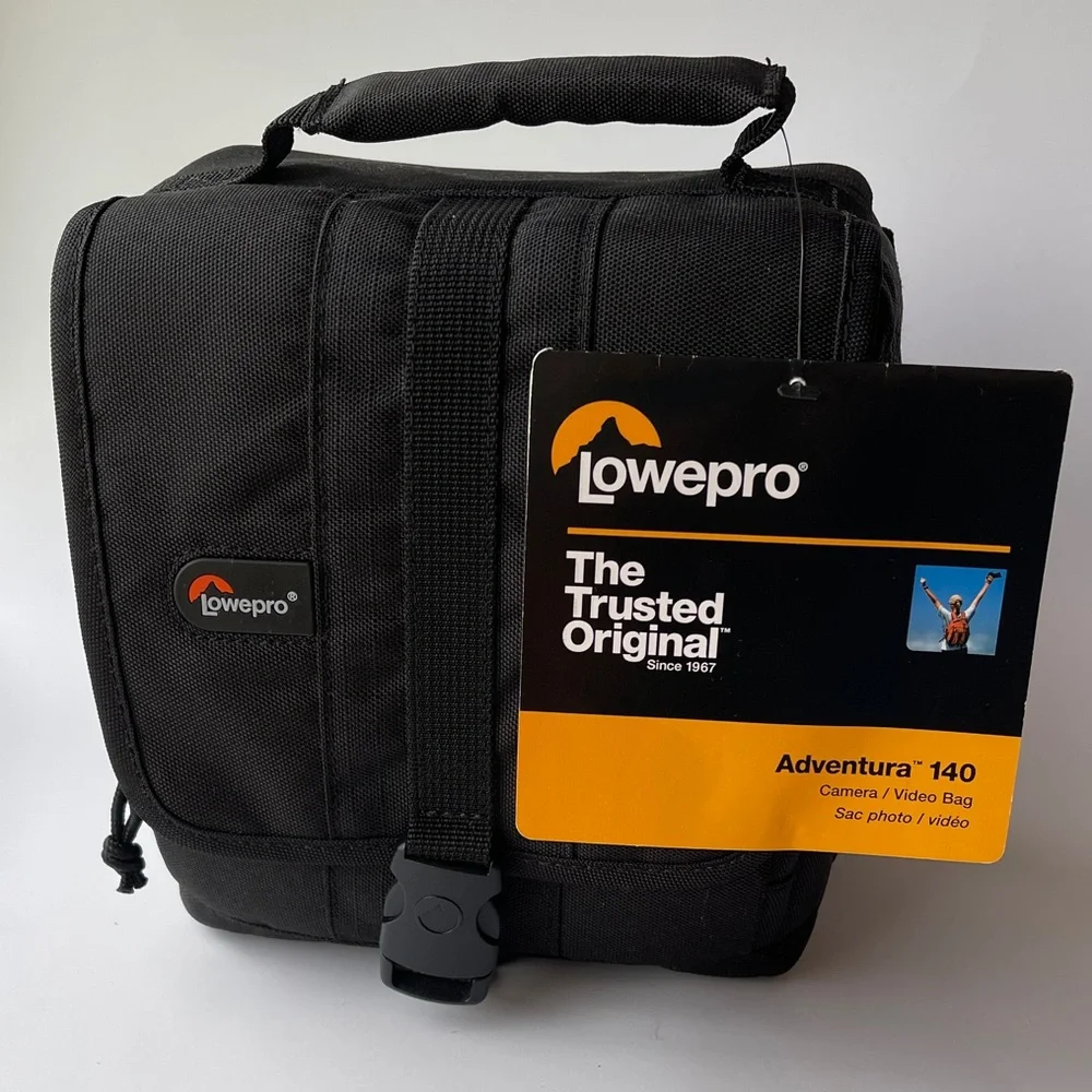 NWT- Lowepro Adventure 140 Camera Bag